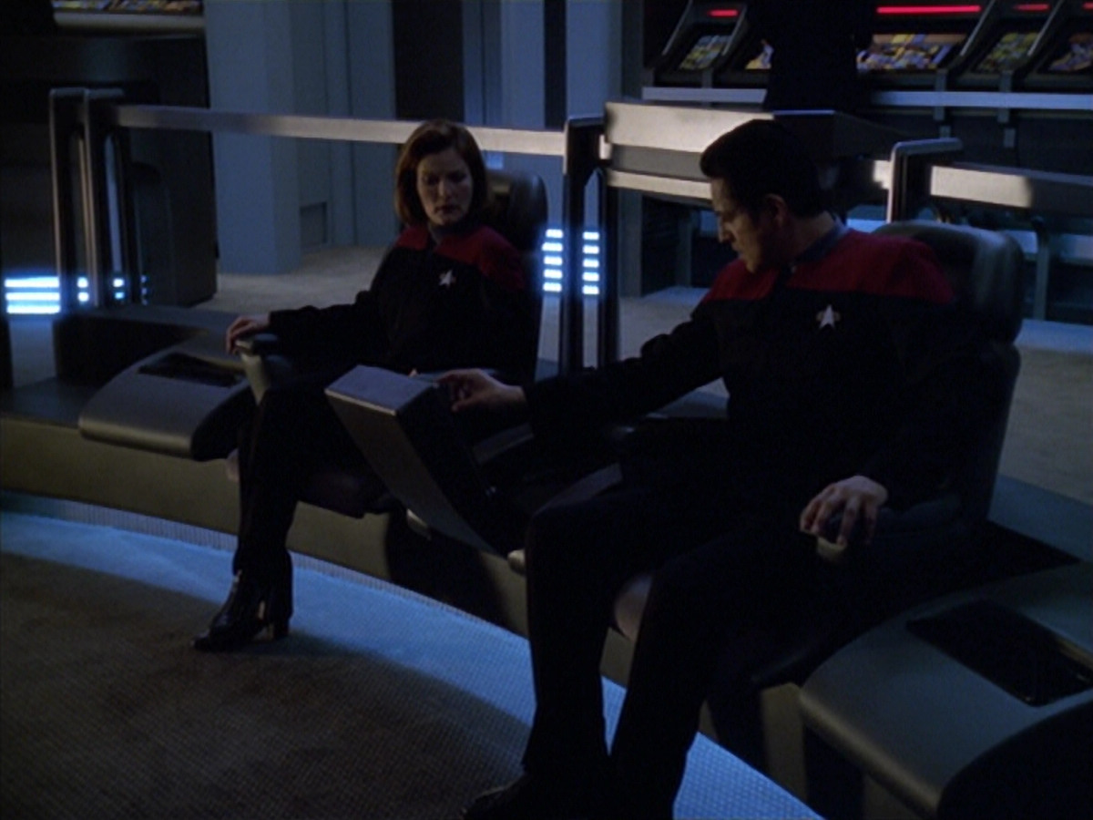 extant_StarTrek_VOY_5x25-Warhead_01432.jpg