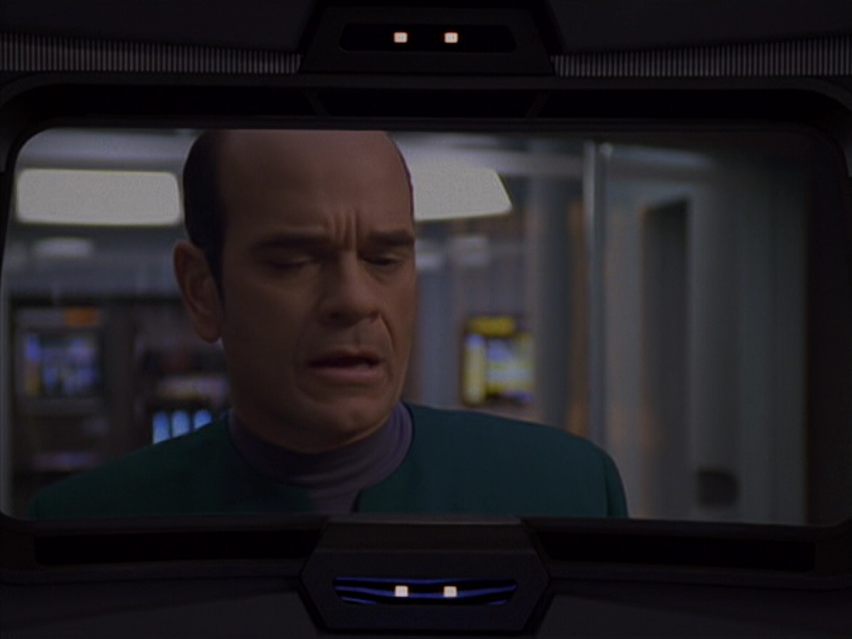 extant_StarTrek_VOY_5x25-Warhead_01462.jpg