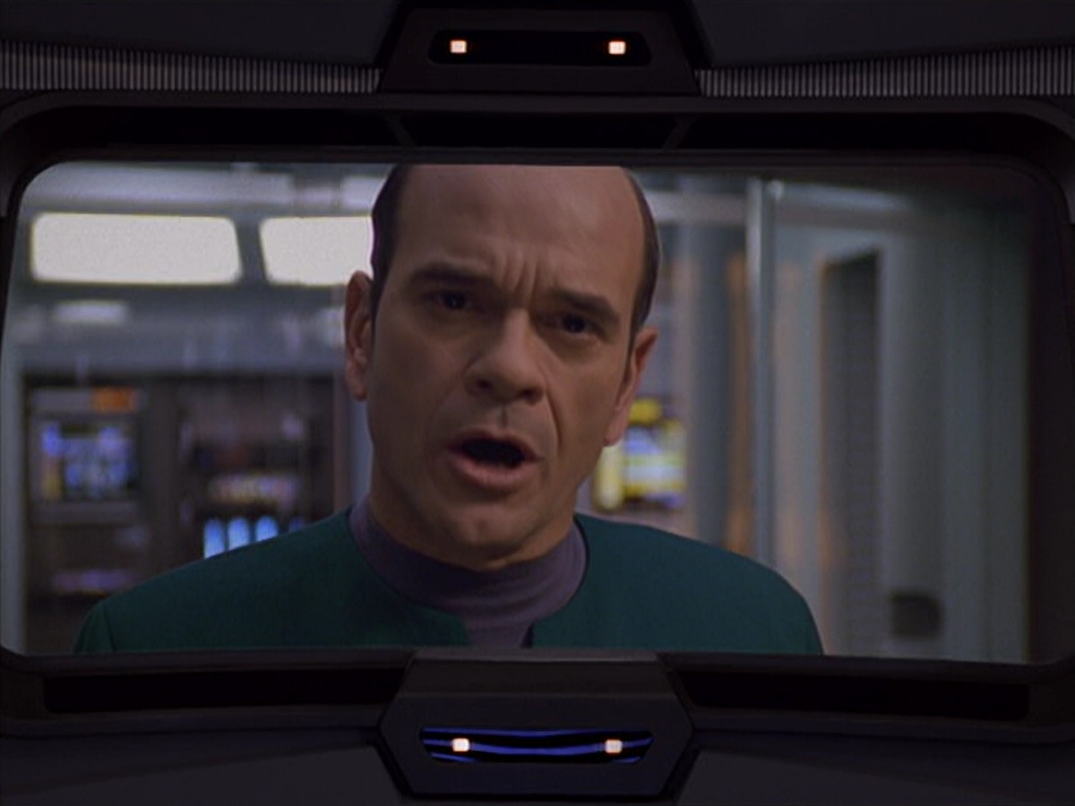 extant_StarTrek_VOY_5x25-Warhead_01473.jpg