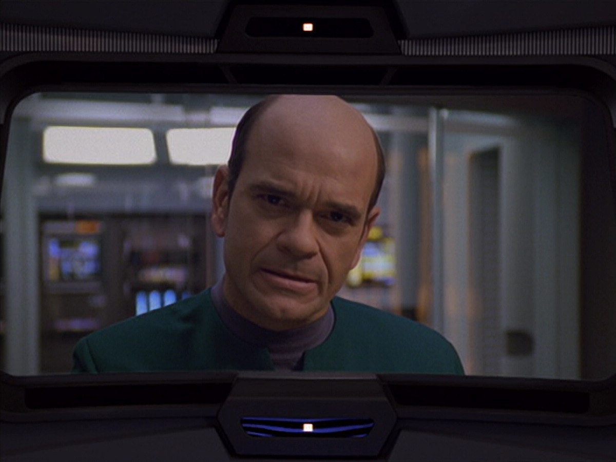 extant_StarTrek_VOY_5x25-Warhead_01557.jpg
