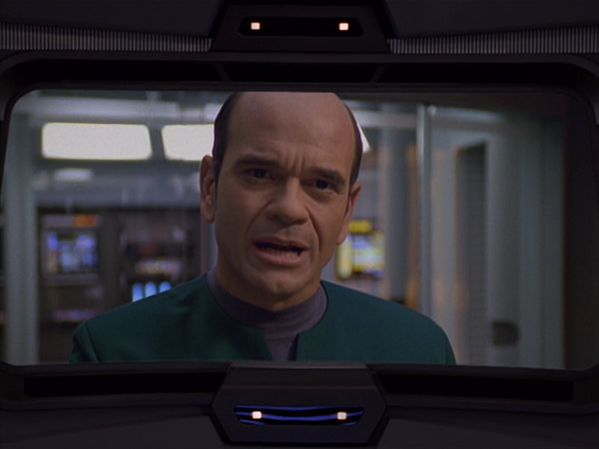 extant_StarTrek_VOY_5x25-Warhead_01562.jpg