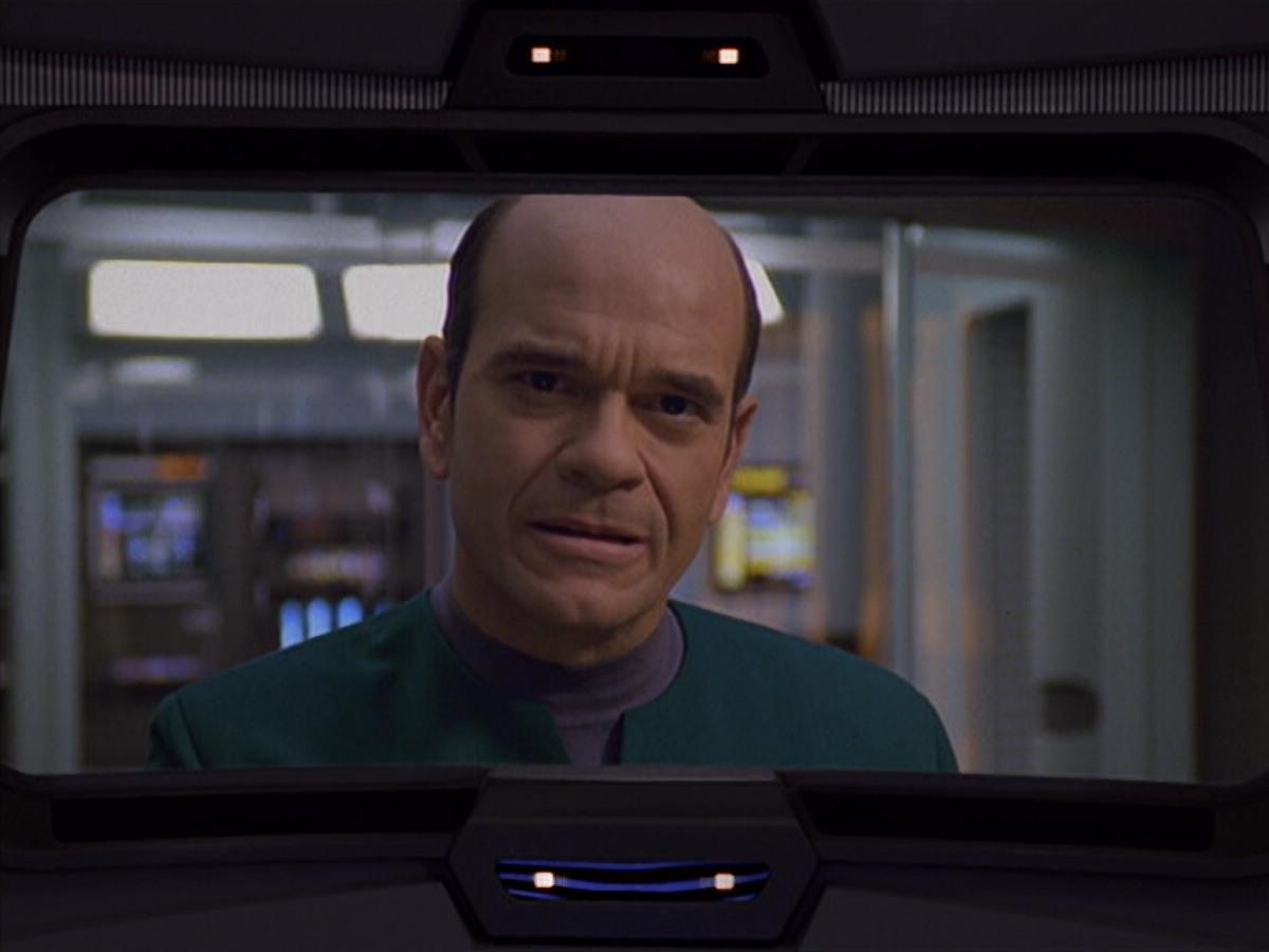 extant_StarTrek_VOY_5x25-Warhead_01564.jpg