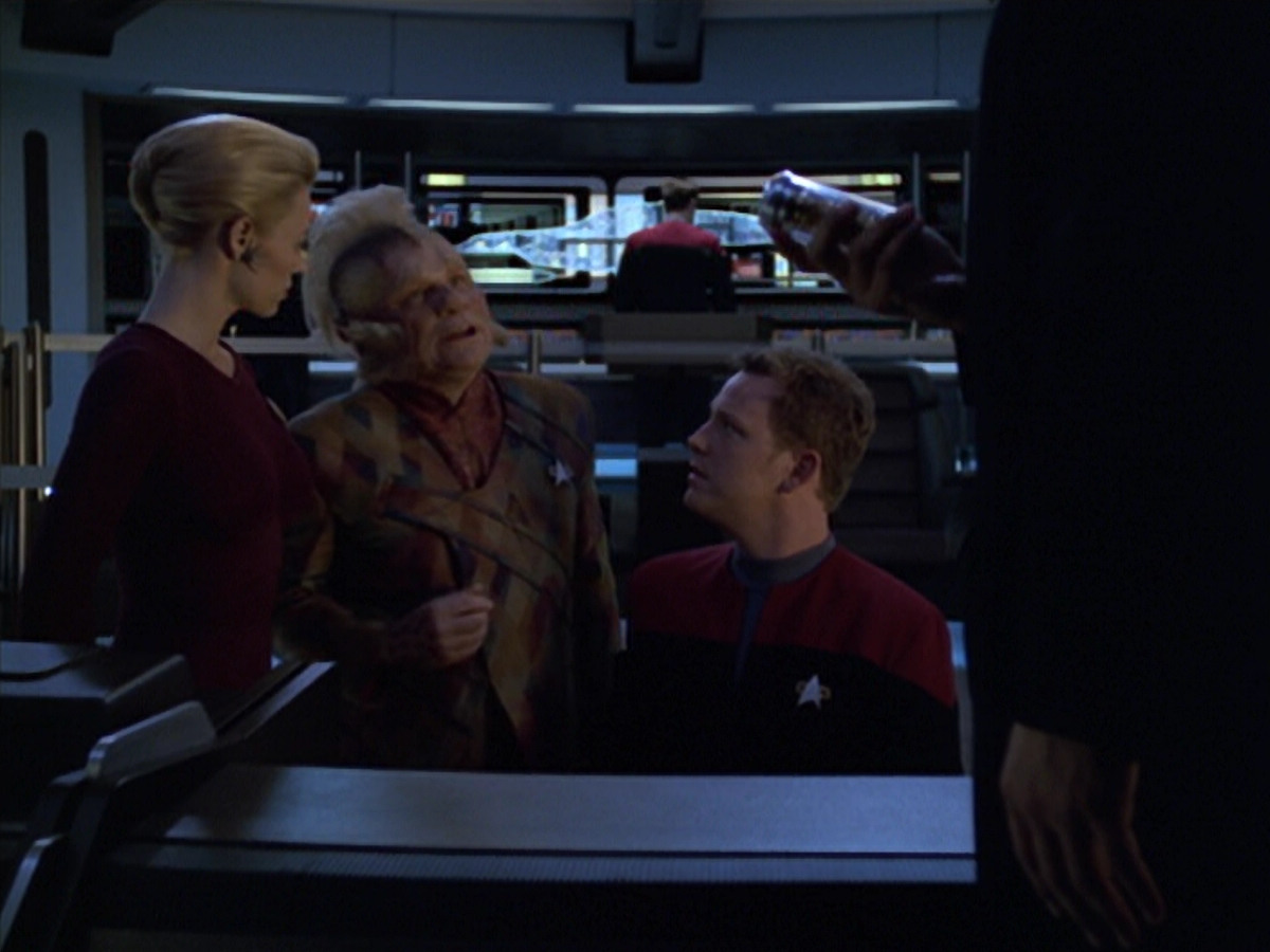 extant_StarTrek_VOY_5x25-Warhead_01635.jpg