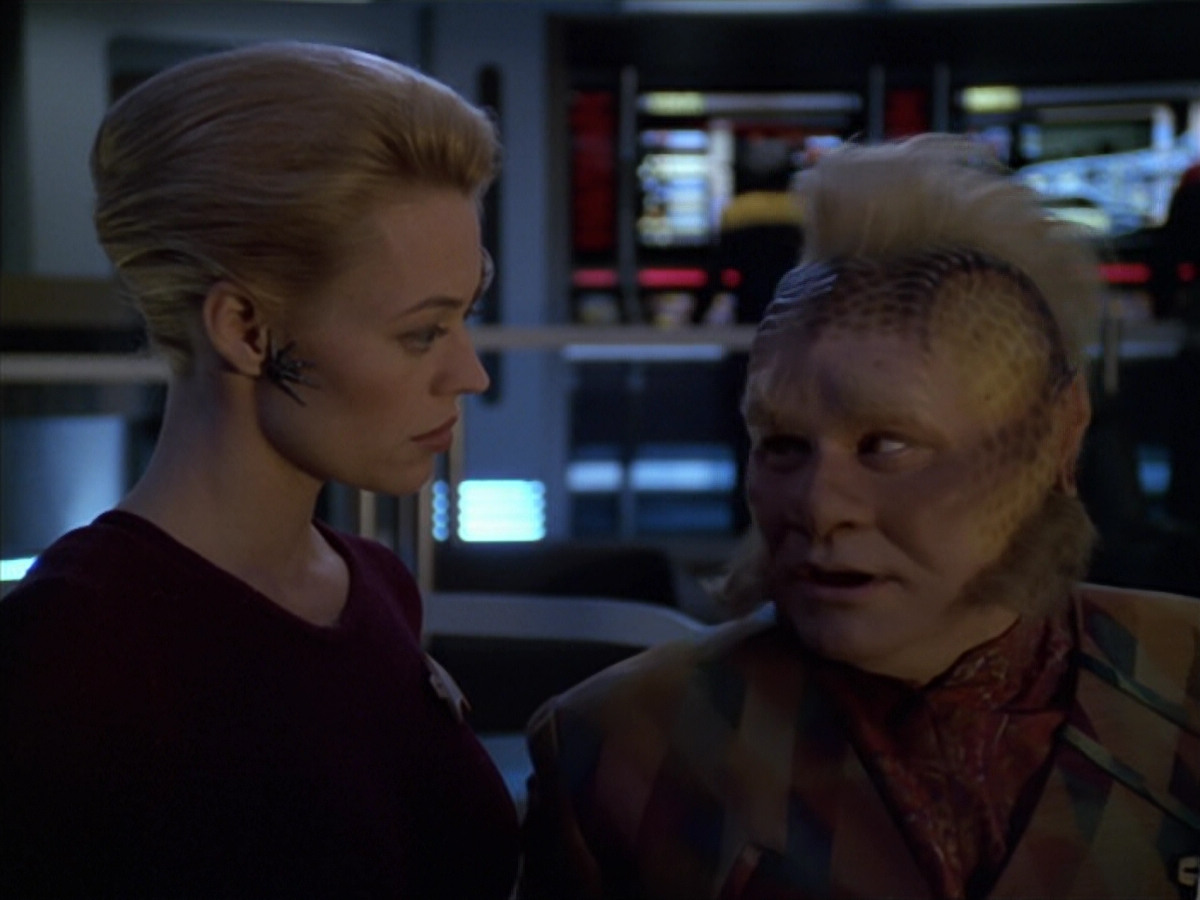 extant_StarTrek_VOY_5x25-Warhead_01655.jpg
