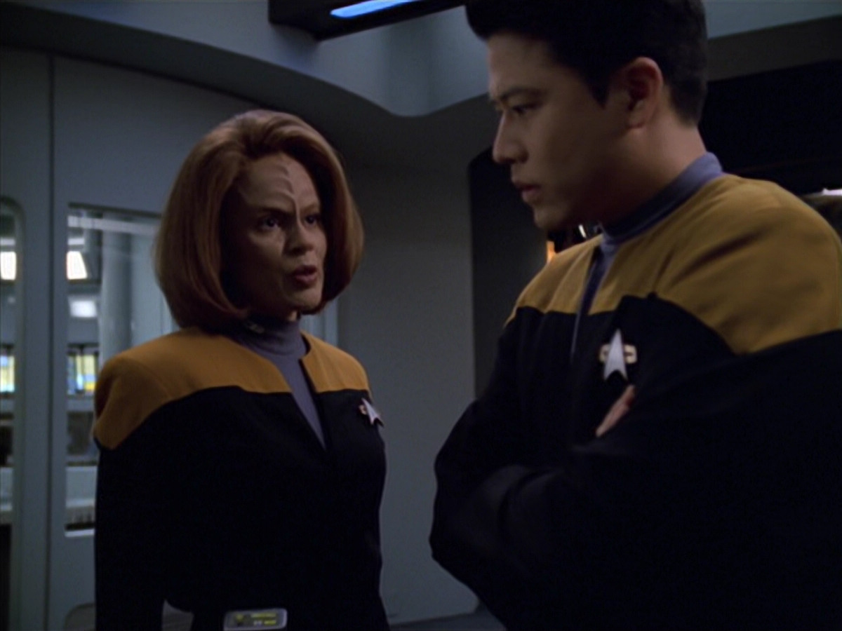 extant_StarTrek_VOY_5x25-Warhead_01736.jpg