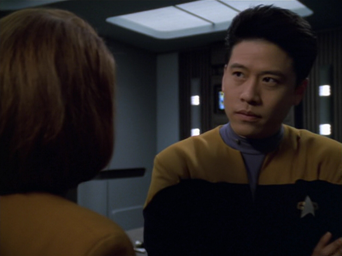 extant_StarTrek_VOY_5x25-Warhead_01753.jpg