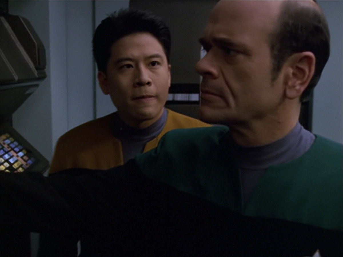extant_StarTrek_VOY_5x25-Warhead_01798.jpg