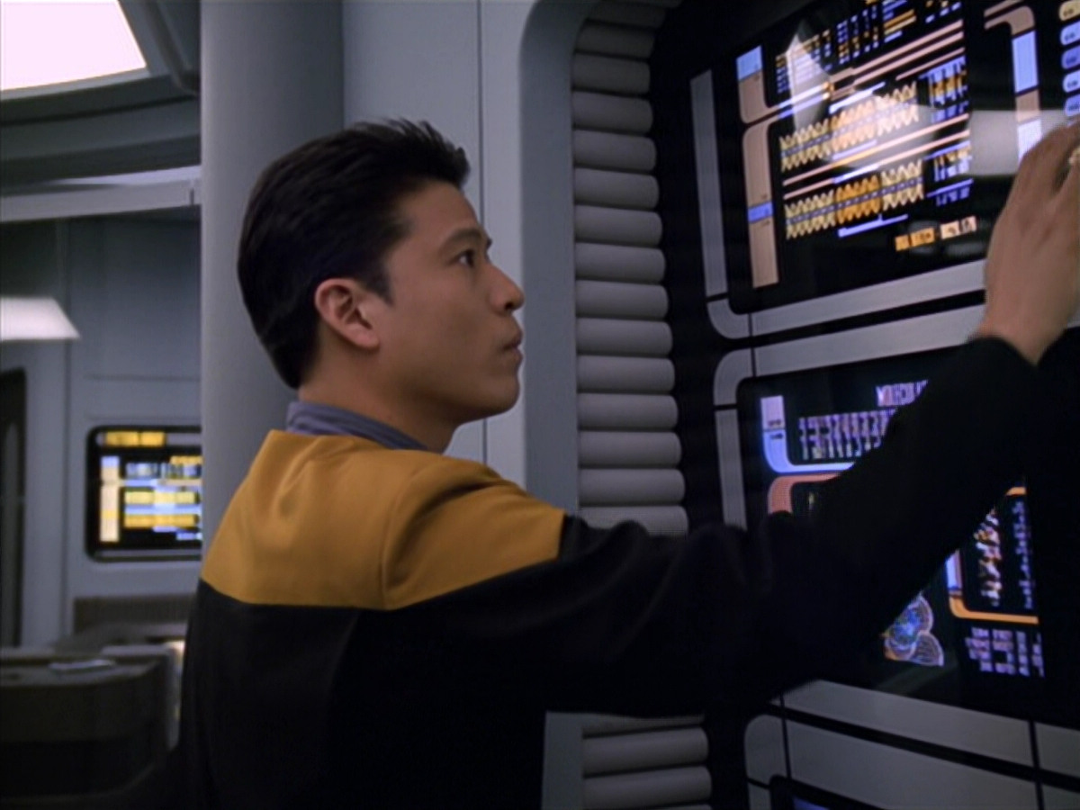 extant_StarTrek_VOY_5x25-Warhead_01921.jpg