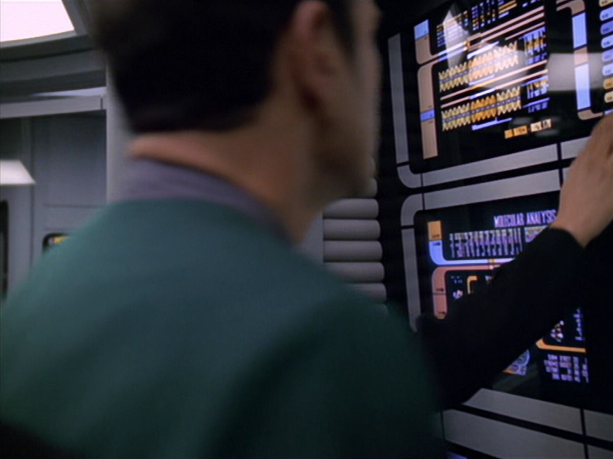 extant_StarTrek_VOY_5x25-Warhead_01922.jpg