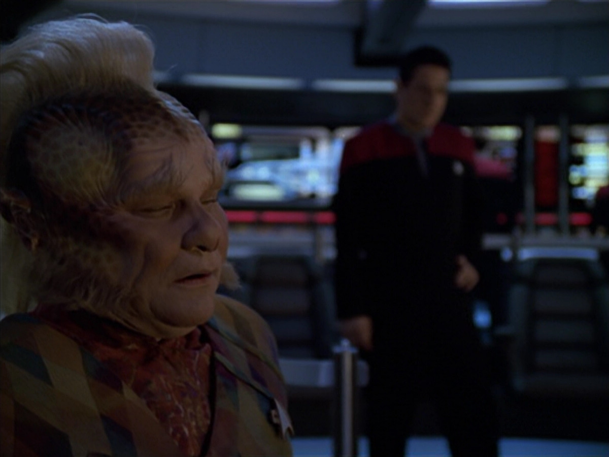 extant_StarTrek_VOY_5x25-Warhead_01999.jpg