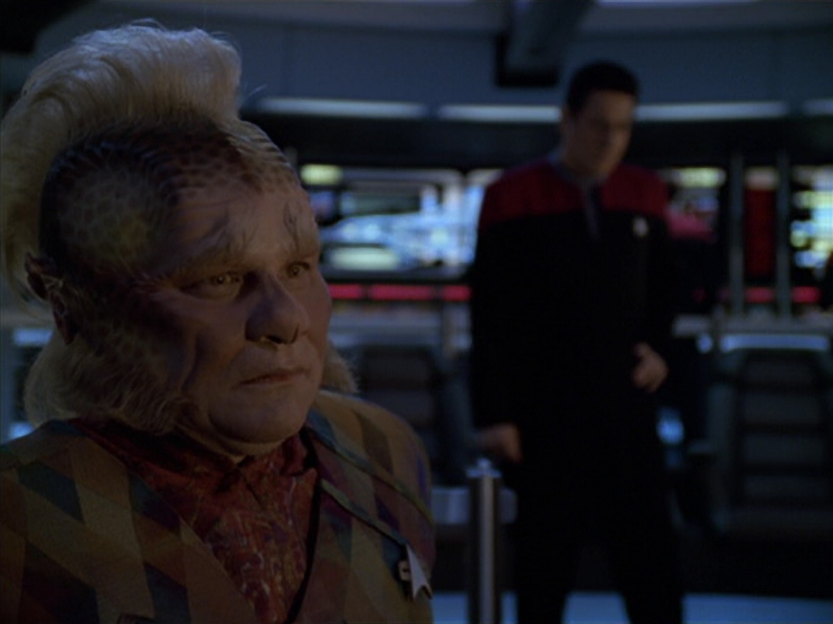 extant_StarTrek_VOY_5x25-Warhead_02001.jpg