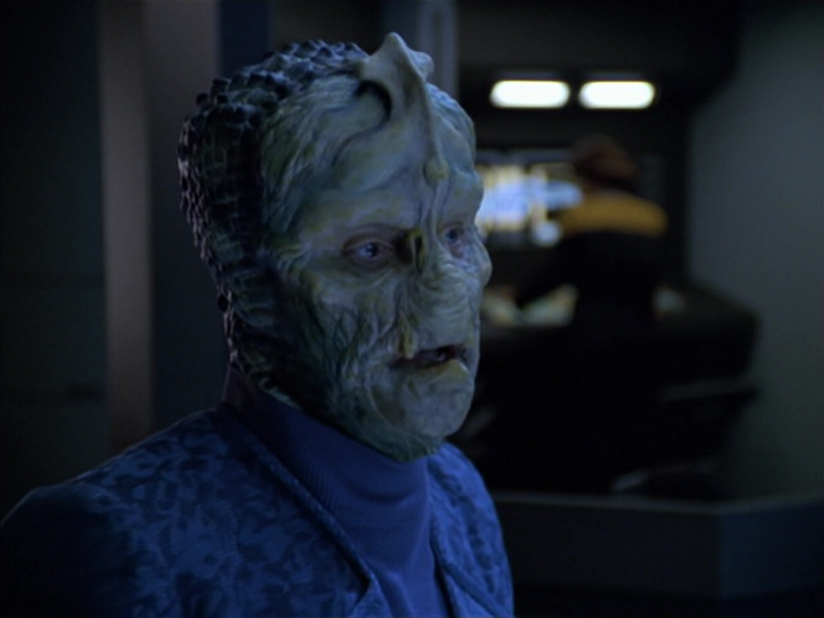extant_StarTrek_VOY_5x25-Warhead_02147.jpg