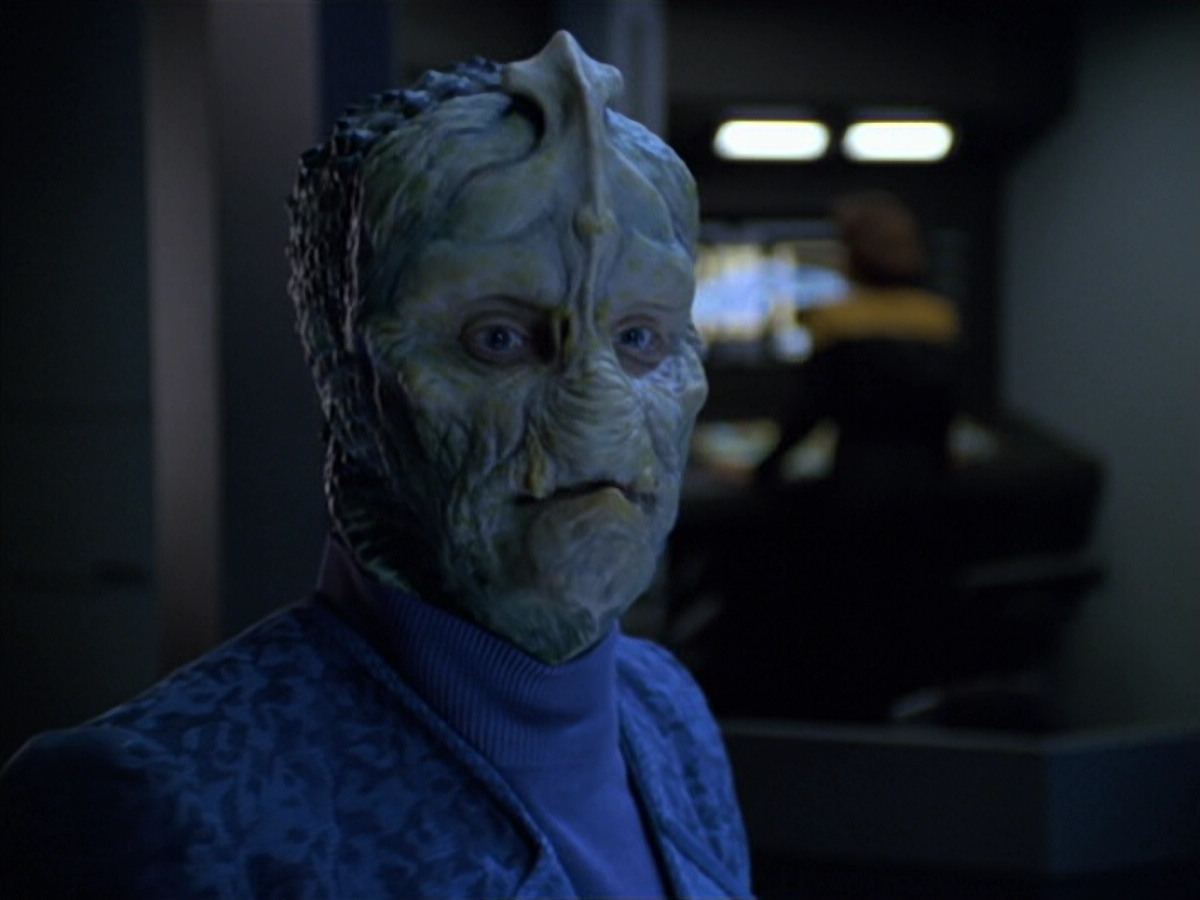 extant_StarTrek_VOY_5x25-Warhead_02148.jpg