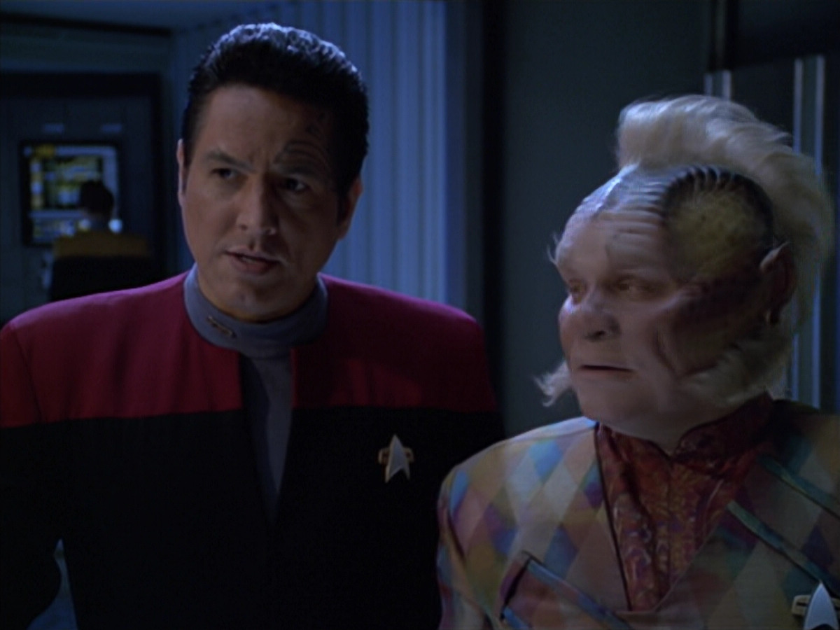 extant_StarTrek_VOY_5x25-Warhead_02202.jpg