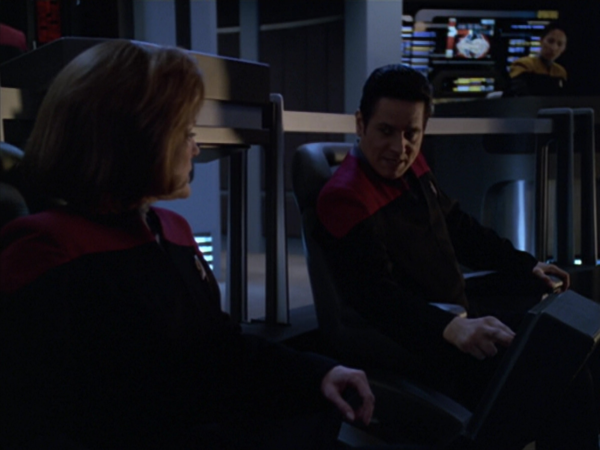 extant_StarTrek_VOY_5x25-Warhead_02264.jpg