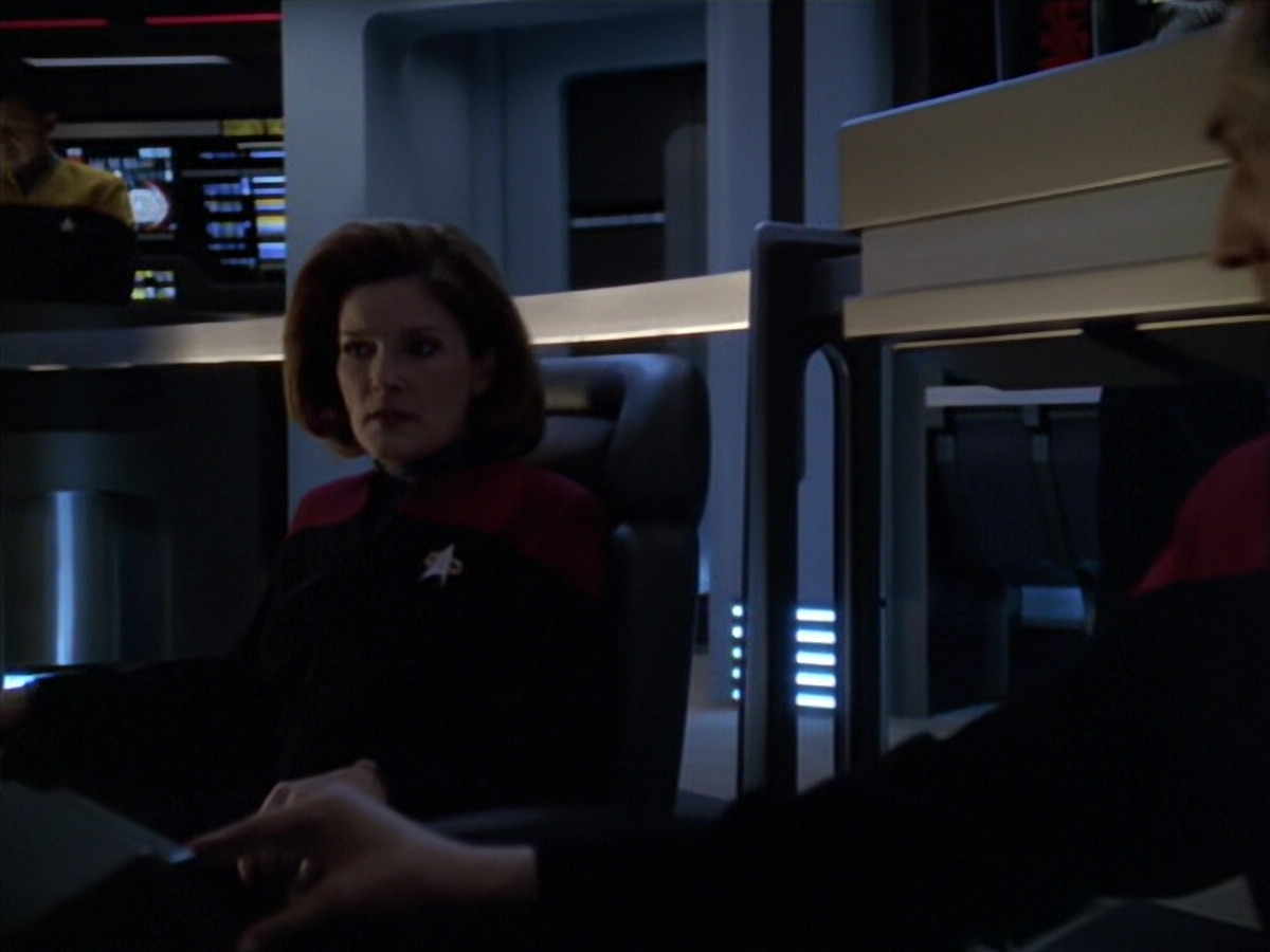extant_StarTrek_VOY_5x25-Warhead_02300.jpg