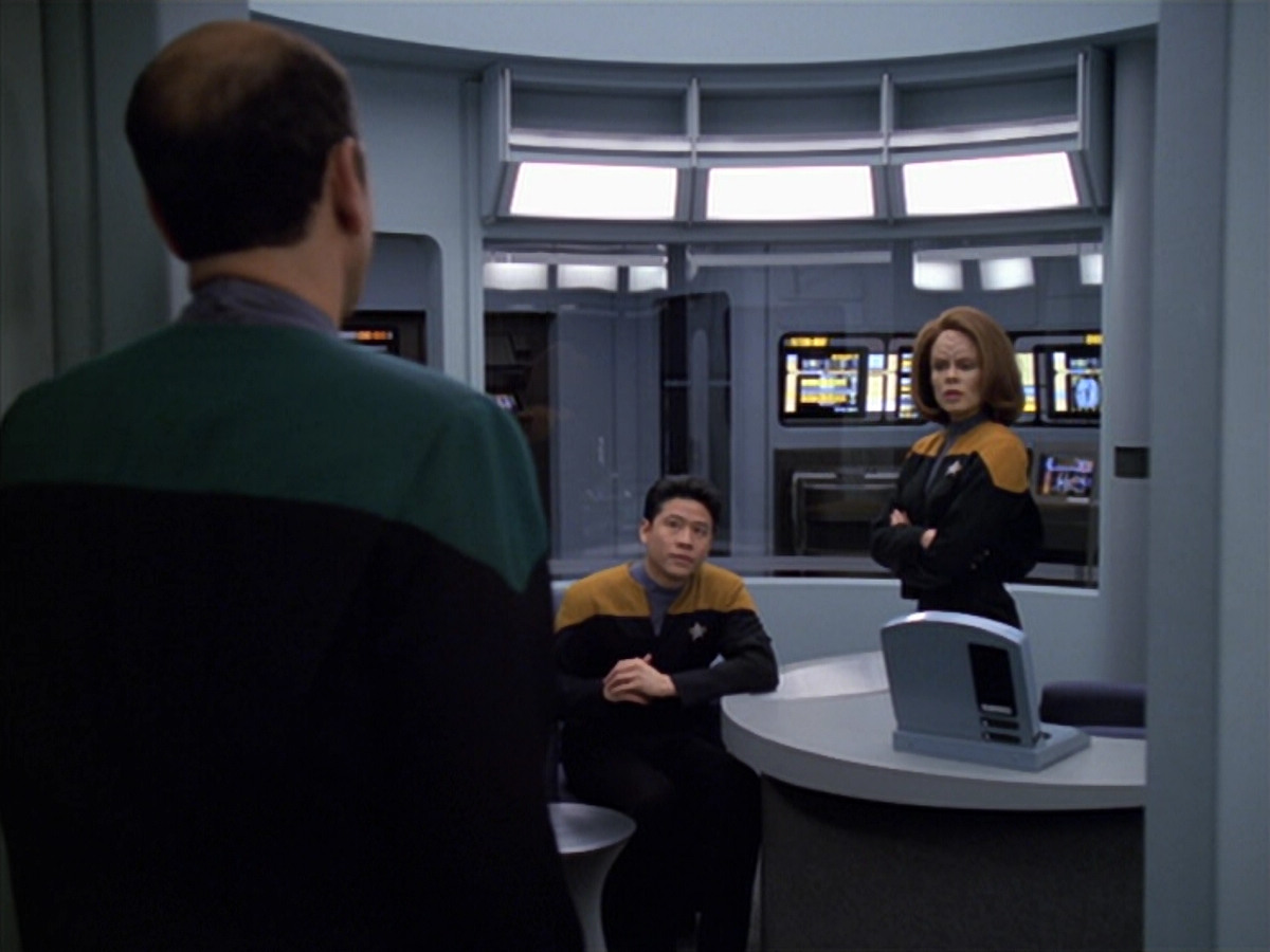 extant_StarTrek_VOY_5x25-Warhead_02517.jpg