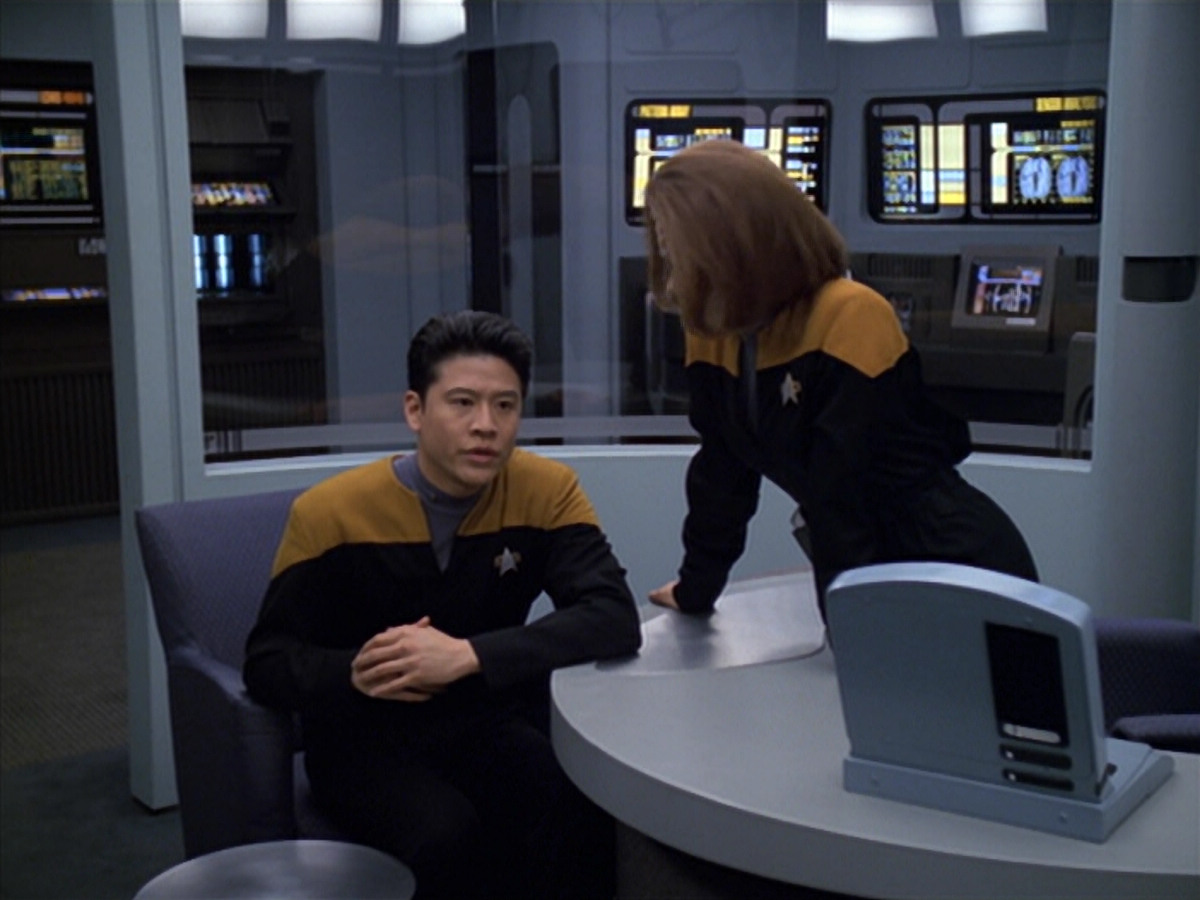 extant_StarTrek_VOY_5x25-Warhead_02539.jpg