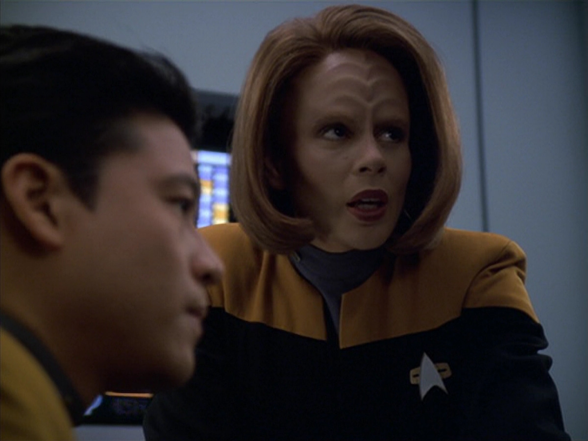 extant_StarTrek_VOY_5x25-Warhead_02553.jpg