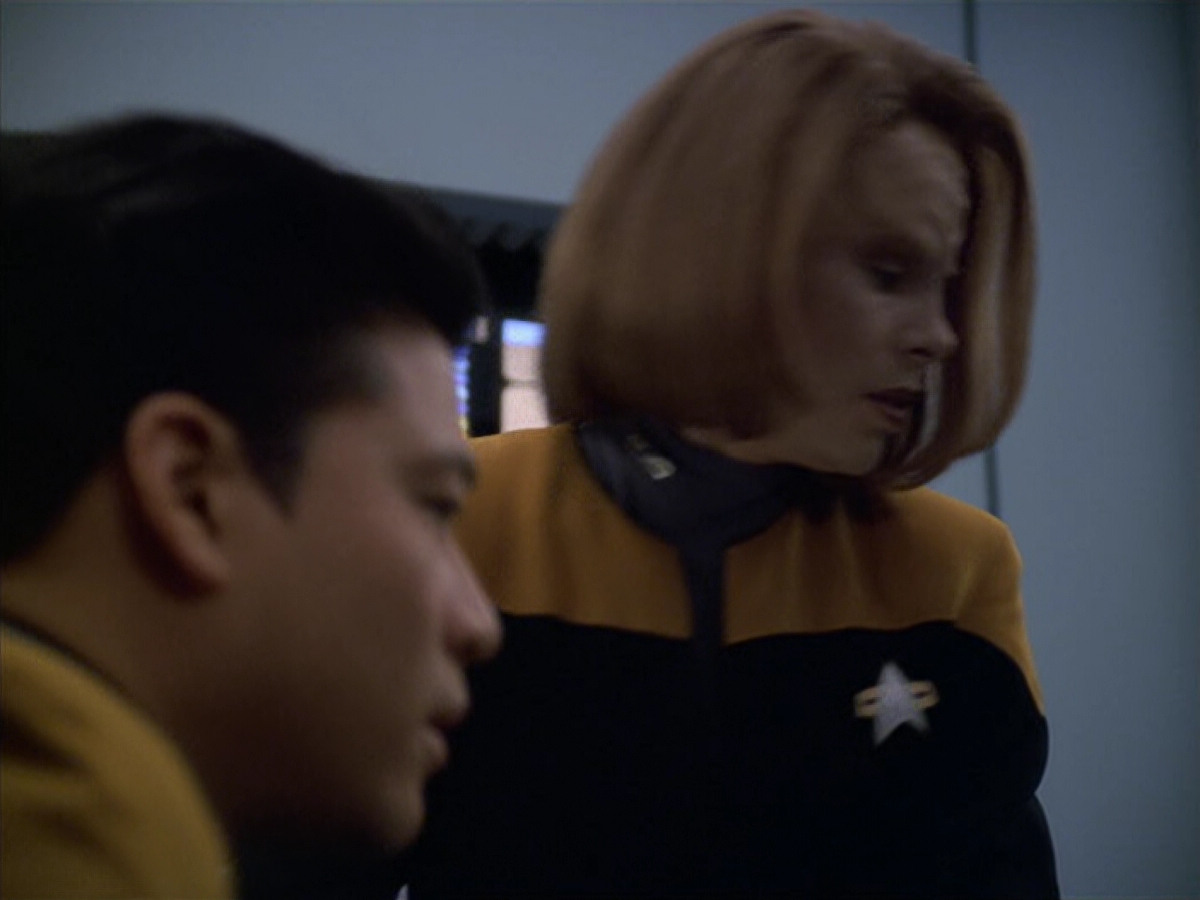extant_StarTrek_VOY_5x25-Warhead_02572.jpg
