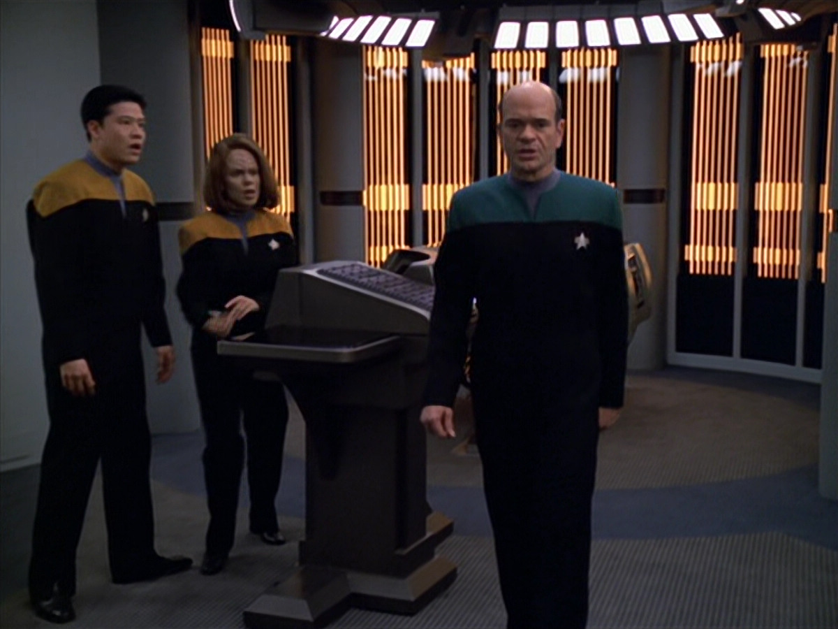extant_StarTrek_VOY_5x25-Warhead_02665.jpg