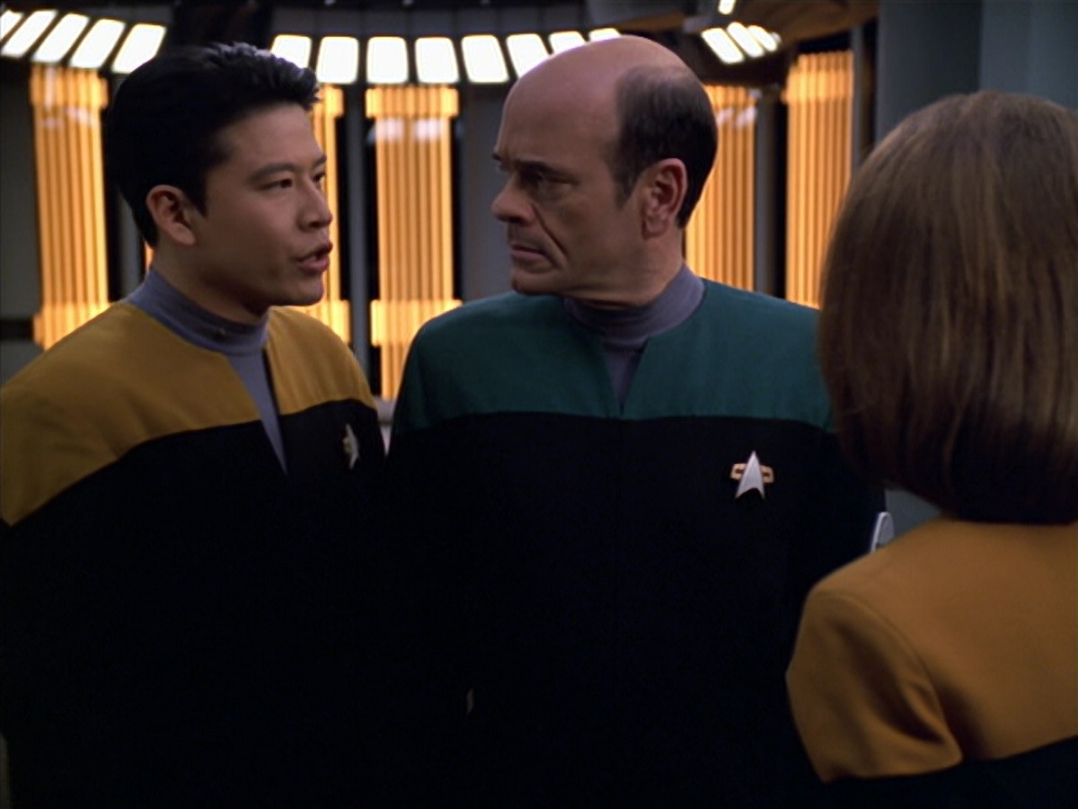 extant_StarTrek_VOY_5x25-Warhead_02675.jpg
