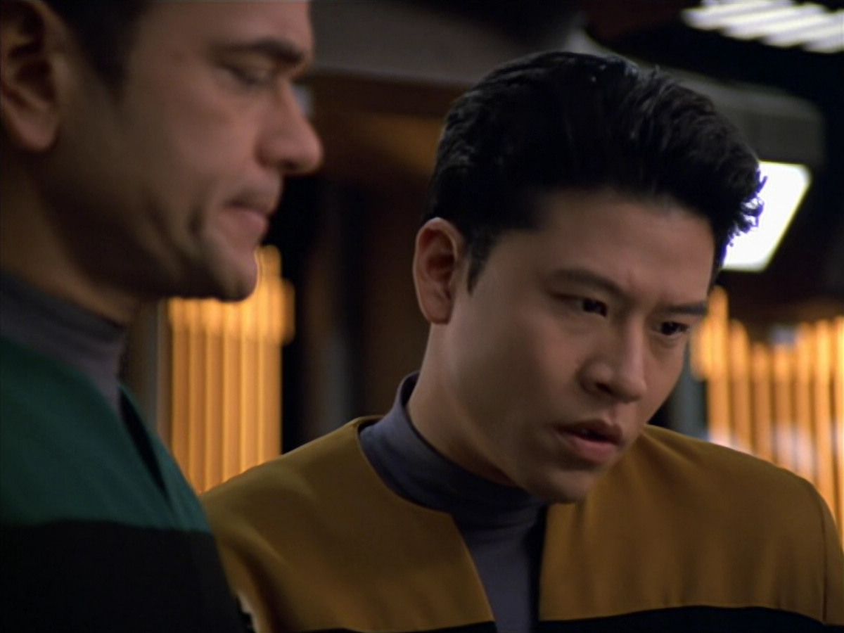 extant_StarTrek_VOY_5x25-Warhead_02688.jpg