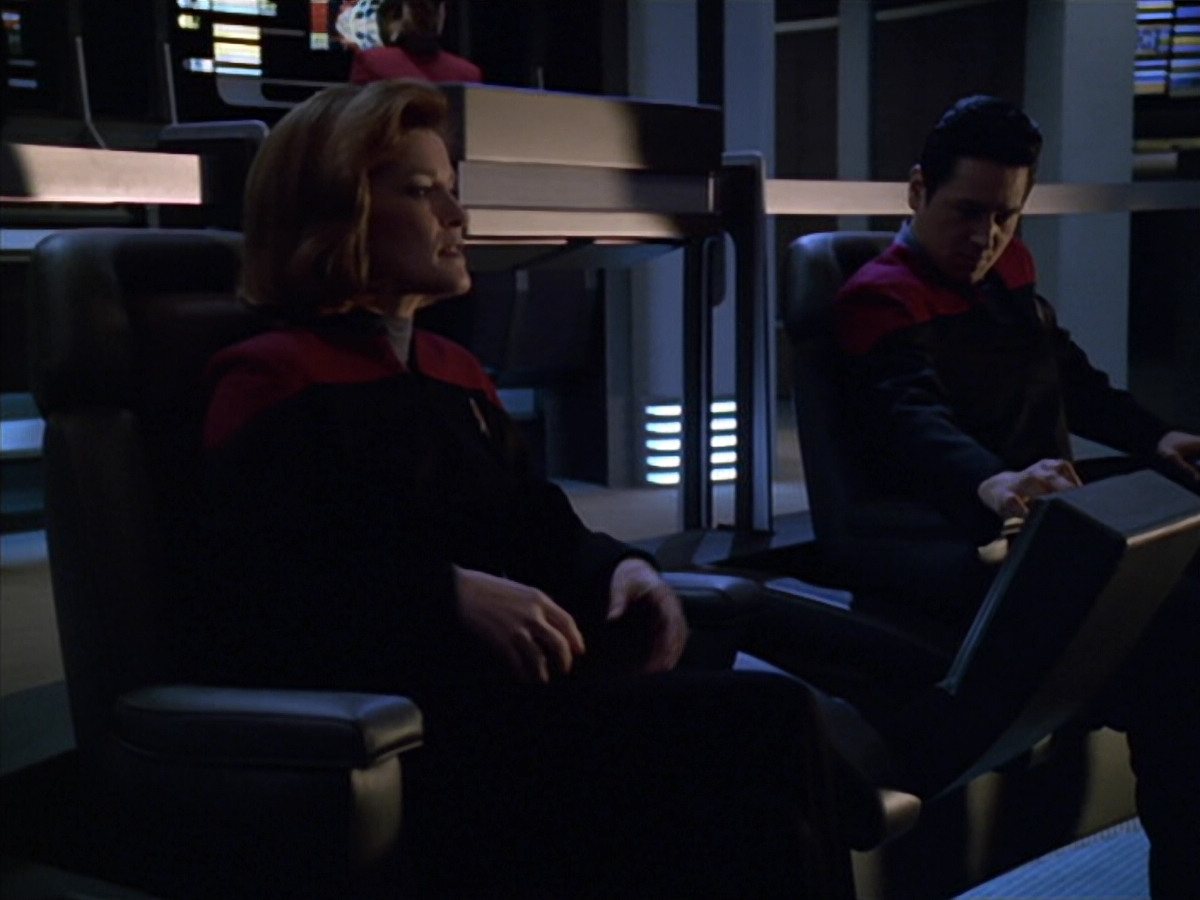 extant_StarTrek_VOY_5x25-Warhead_02908.jpg