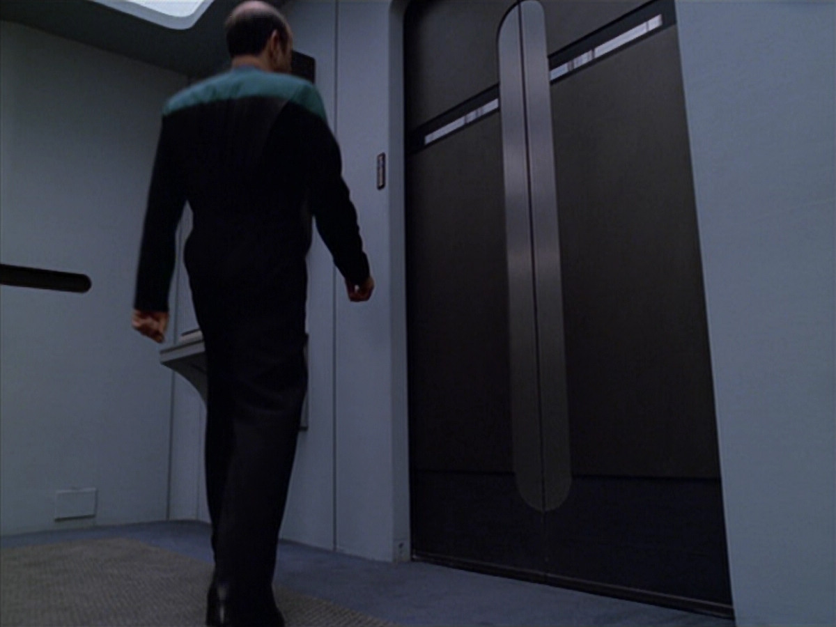 extant_StarTrek_VOY_5x25-Warhead_02969.jpg