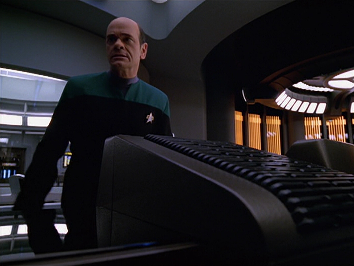 extant_StarTrek_VOY_5x25-Warhead_03051.jpg