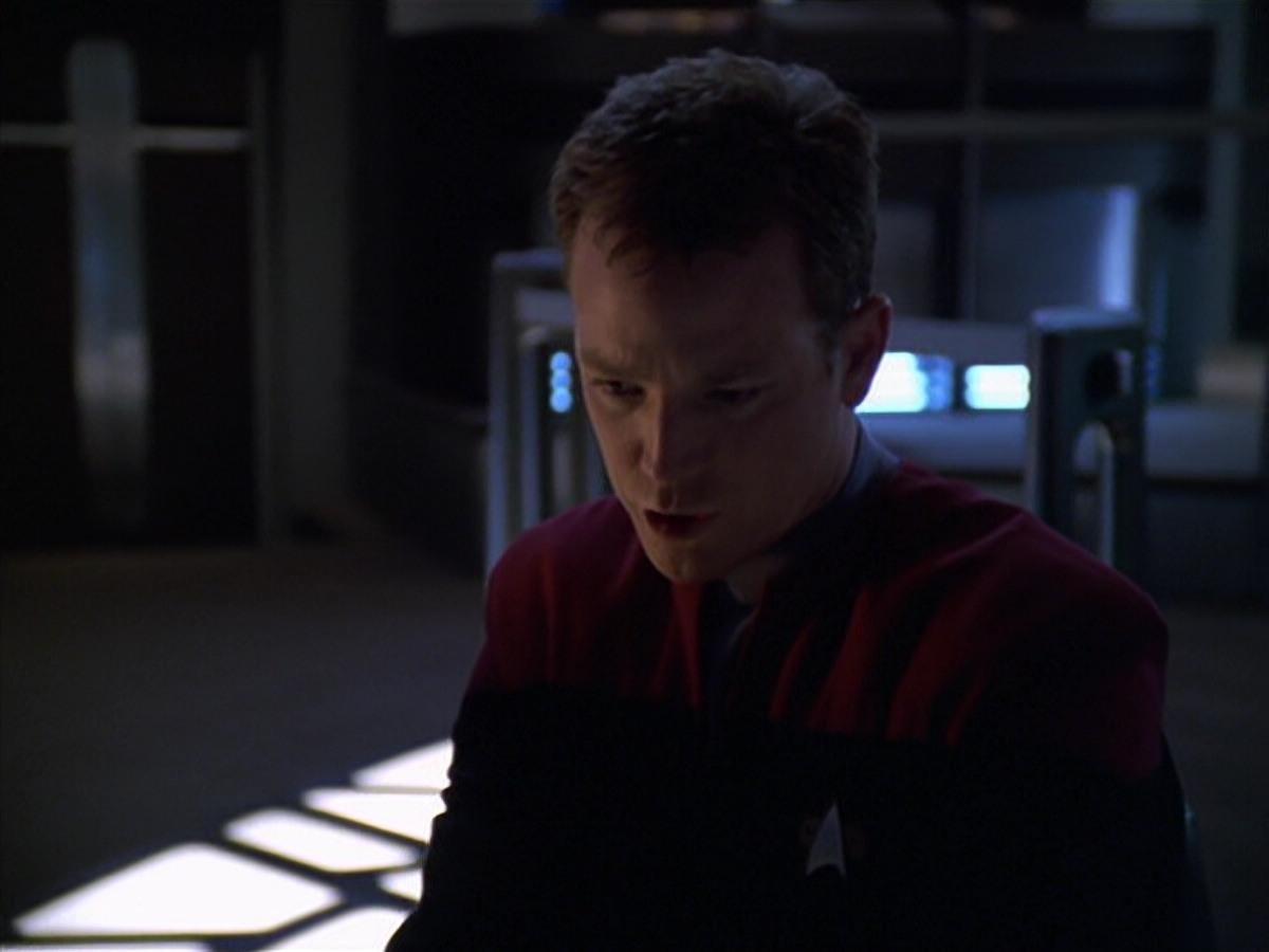 extant_StarTrek_VOY_5x25-Warhead_03109.jpg