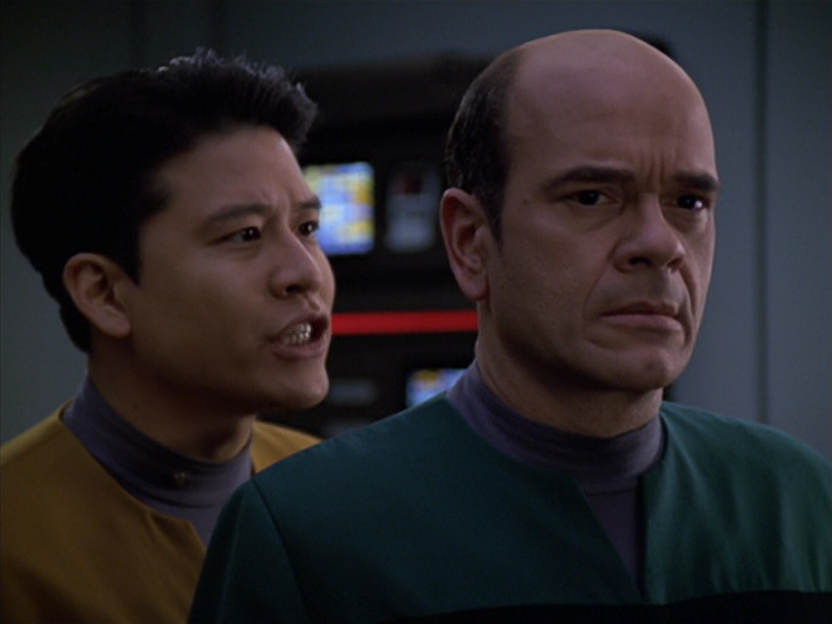 extant_StarTrek_VOY_5x25-Warhead_03330.jpg