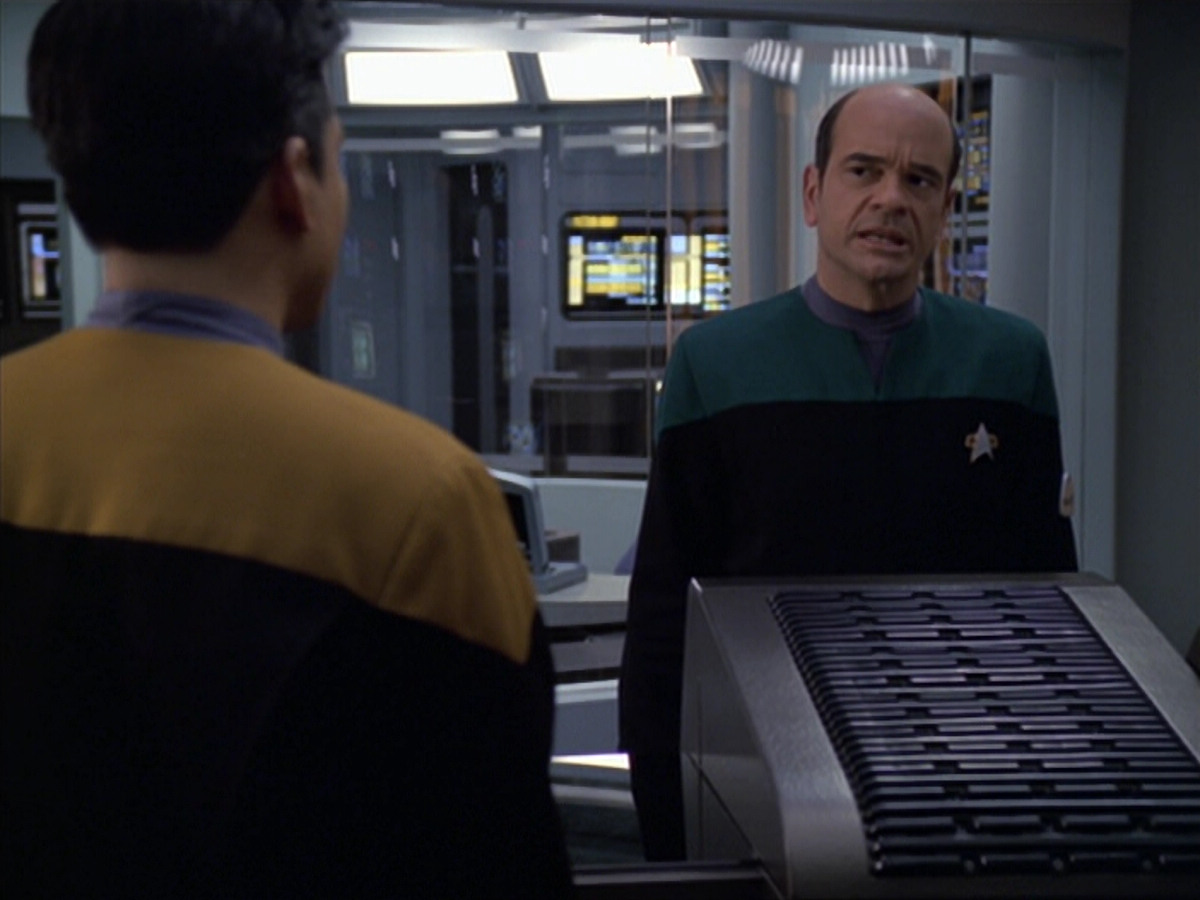 extant_StarTrek_VOY_5x25-Warhead_03404.jpg