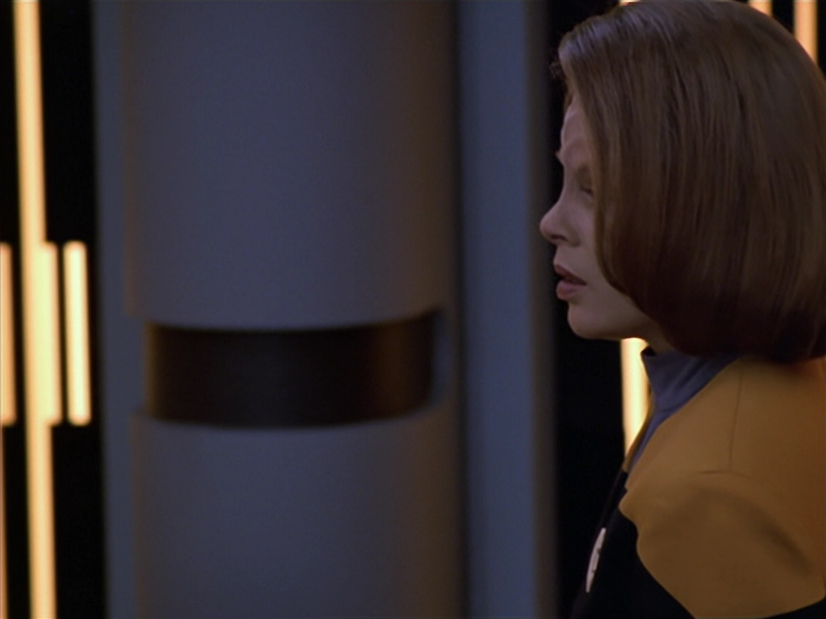 extant_StarTrek_VOY_5x25-Warhead_03458.jpg