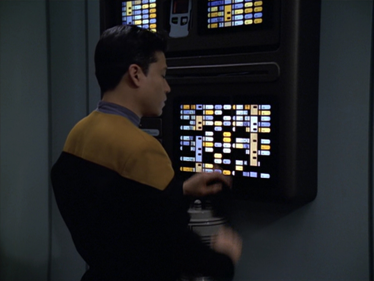 extant_StarTrek_VOY_5x25-Warhead_03504.jpg