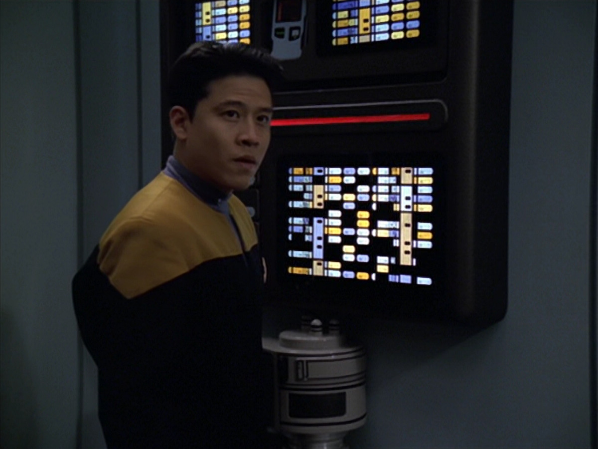 extant_StarTrek_VOY_5x25-Warhead_03505.jpg