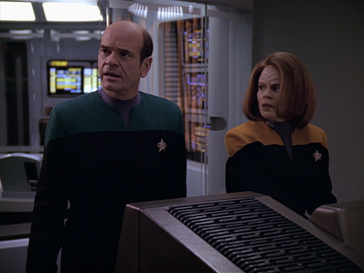 extant_StarTrek_VOY_5x25-Warhead_03519.jpg