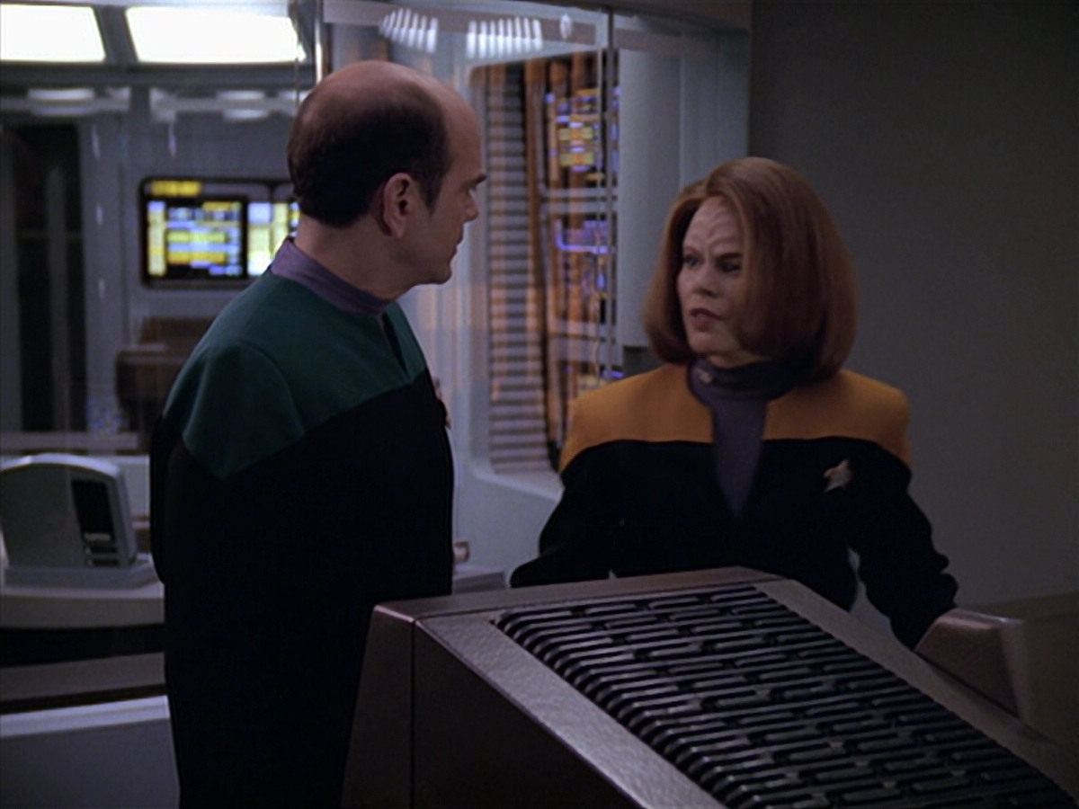 extant_StarTrek_VOY_5x25-Warhead_03523.jpg