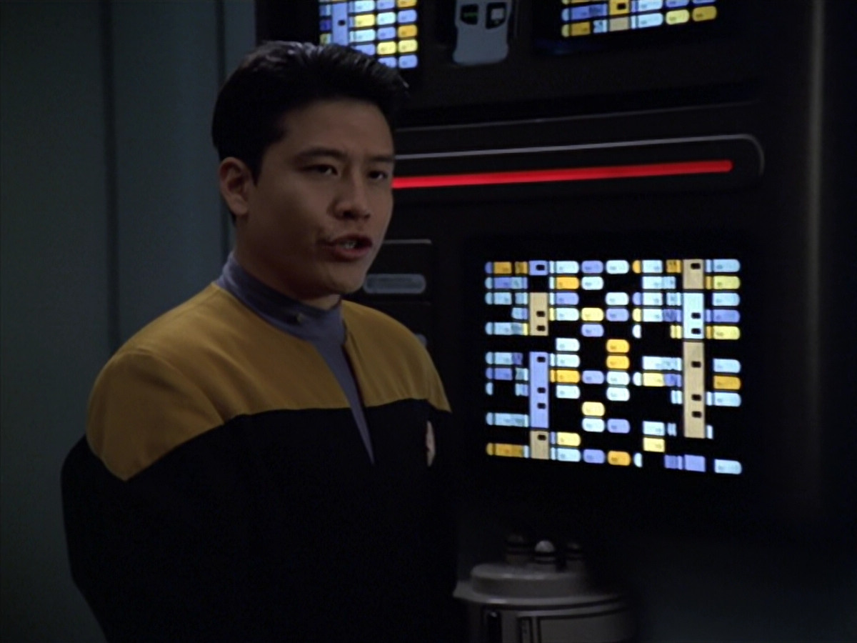 extant_StarTrek_VOY_5x25-Warhead_03526.jpg