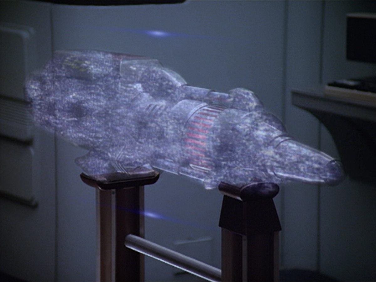 extant_StarTrek_VOY_5x25-Warhead_03533.jpg