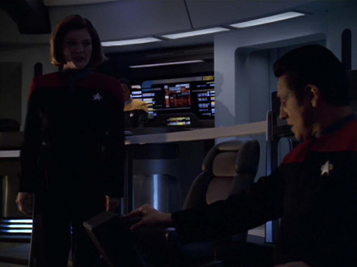 extant_StarTrek_VOY_5x25-Warhead_03562.jpg