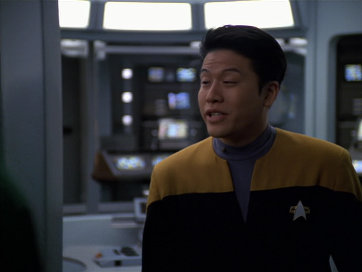 extant_StarTrek_VOY_5x25-Warhead_03643.jpg