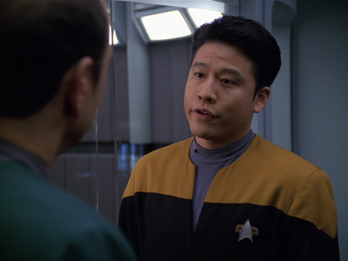 extant_StarTrek_VOY_5x25-Warhead_03660.jpg