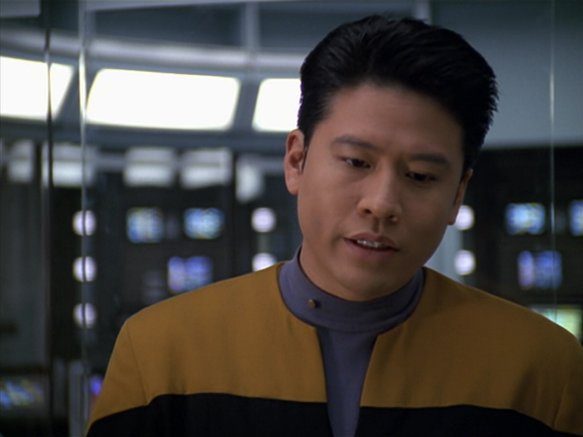 extant_StarTrek_VOY_5x25-Warhead_03693.jpg