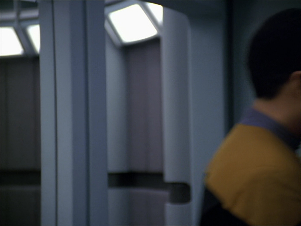 extant_StarTrek_VOY_5x25-Warhead_03713.jpg