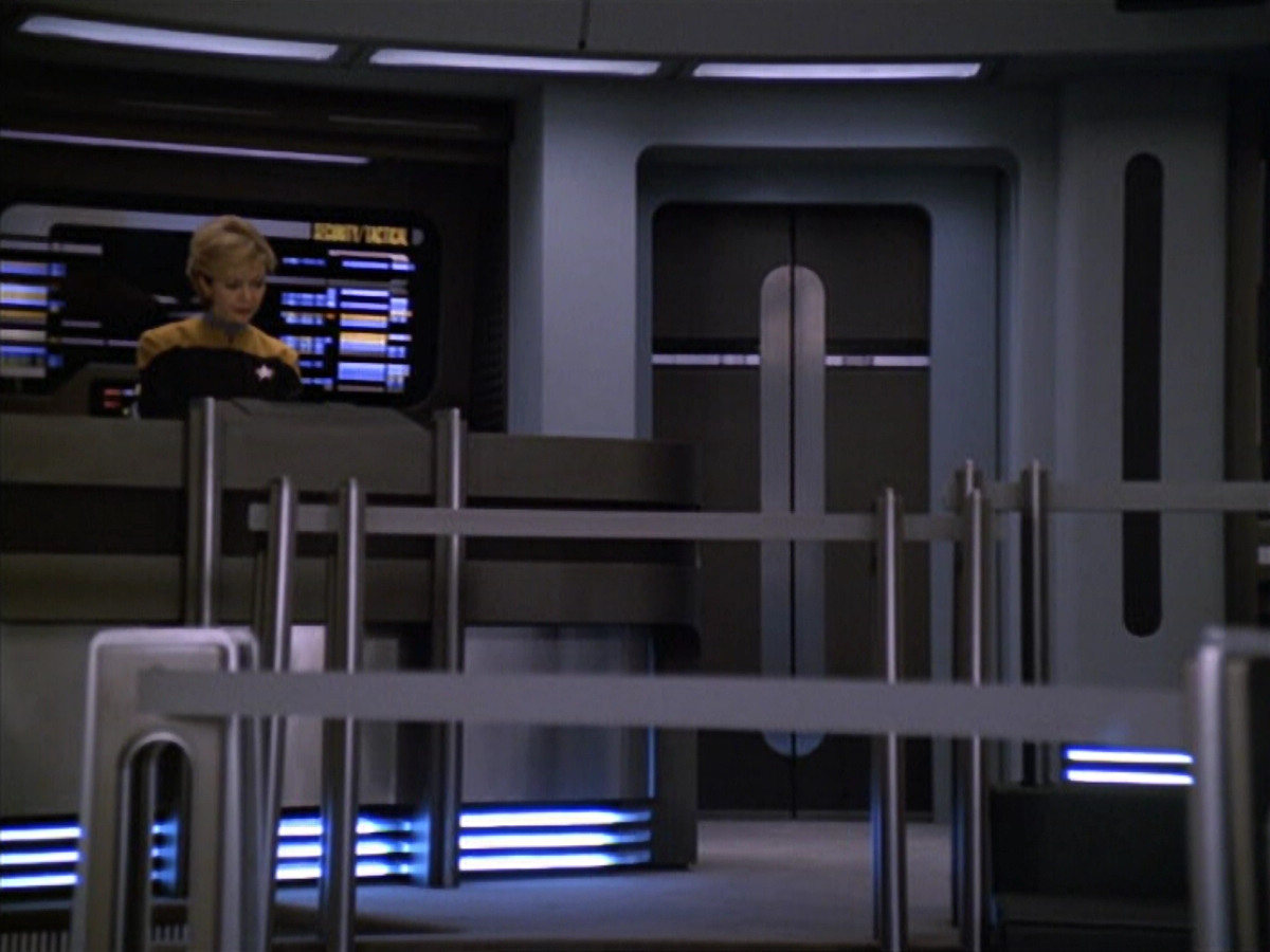 extant_StarTrek_VOY_5x25-Warhead_03730.jpg