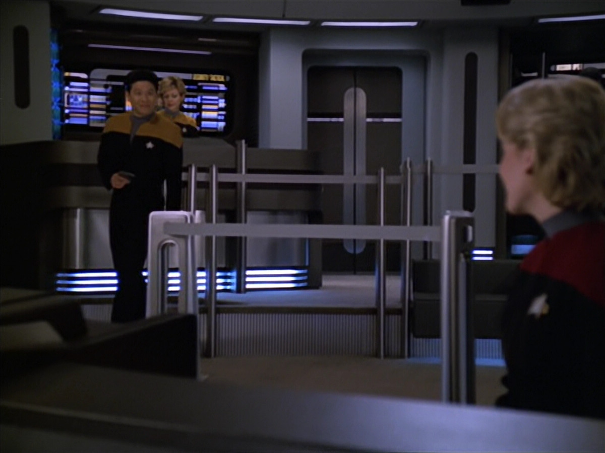 extant_StarTrek_VOY_5x25-Warhead_03758.jpg