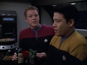 Filename=extant_StarTrek_VOY_5x25-Warhead_00120.jpg
Filesize=144KiB
Dimensions=1200x900
Date added=Nov 22, 2019 extant_StarTrek_VOY_5x25-Warhead_00120.jpg