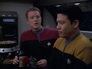 Filename=extant_StarTrek_VOY_5x25-Warhead_00122.jpg
Filesize=154KiB
Dimensions=1200x900
Date added=Nov 22, 2019 extant_StarTrek_VOY_5x25-Warhead_00122.jpg