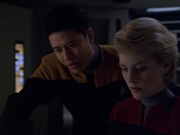Filename=extant_StarTrek_VOY_5x25-Warhead_00255.jpg
Filesize=133KiB
Dimensions=1200x900
Date added=Nov 22, 2019 extant_StarTrek_VOY_5x25-Warhead_00255.jpg